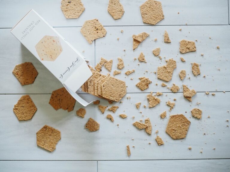 Cracked crackers. Credit: Unsplash