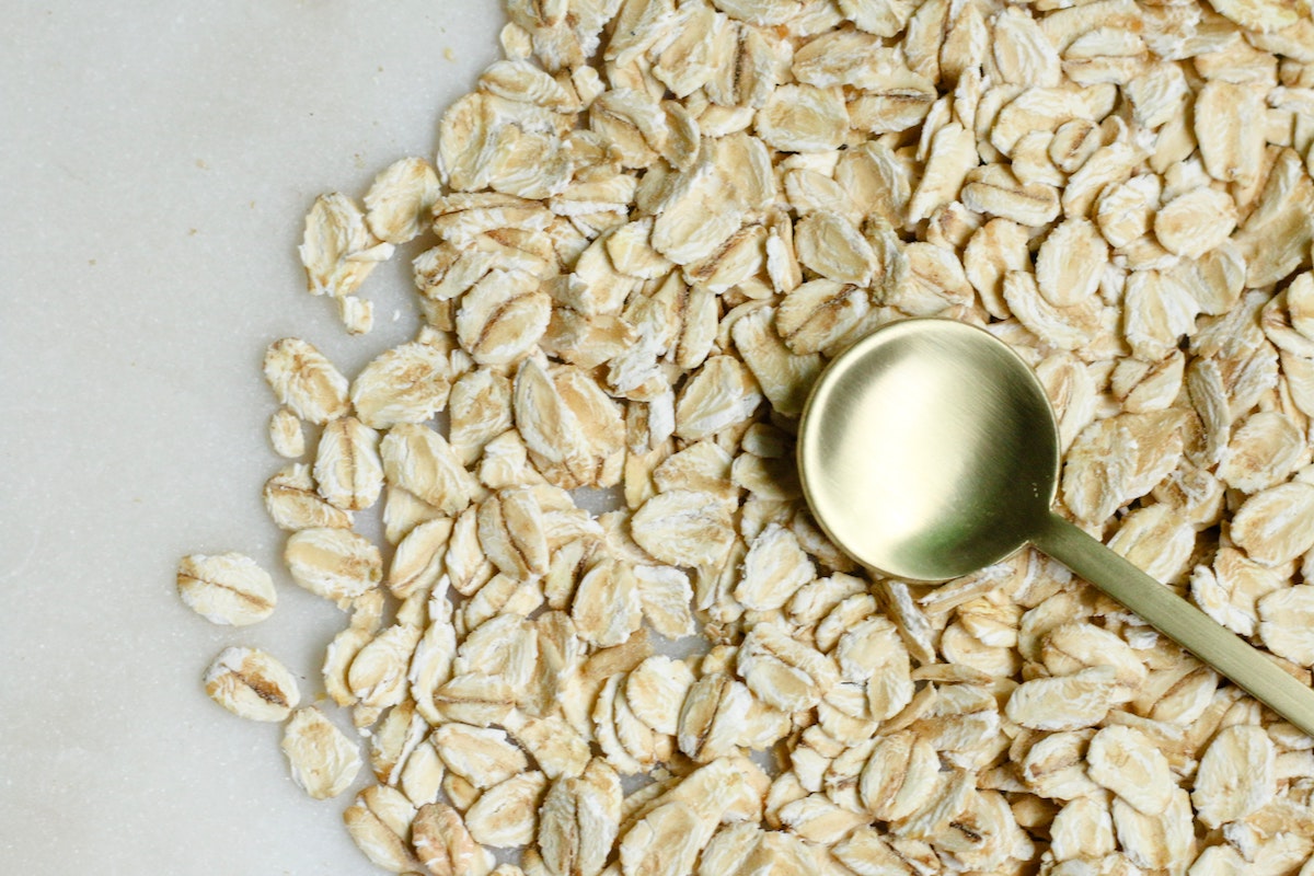 Oats spread out. Credit: Unsplash