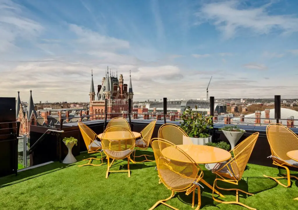 42 Best Rooftop Bars In London - Ultimate Guide [2023]