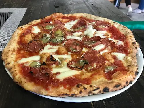 Pizza cotta su pietra Reggies, Belfast