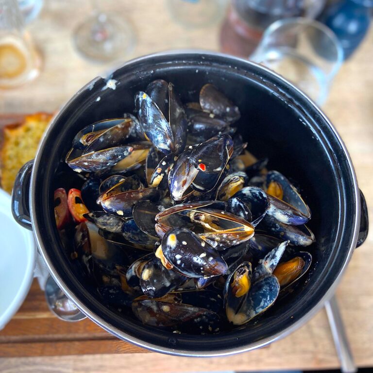 Green Mussels Vs Black Mussels What's The Difference?