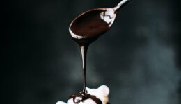 Chocolate syrup pouring. Credit: Unsplash