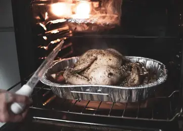 Se puede volver a congelar el pollo cocido? O evite volver a congelar el  pollo