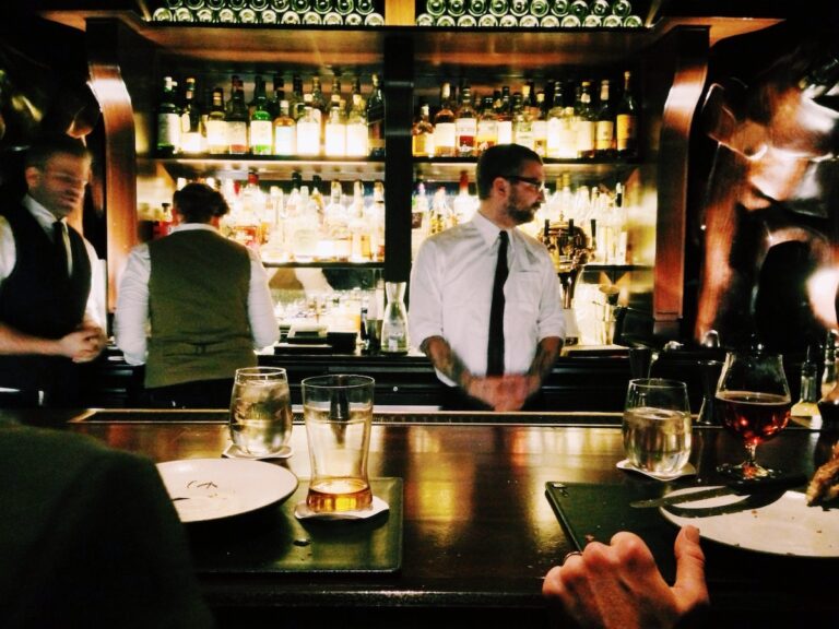 Bars vs Restaurants