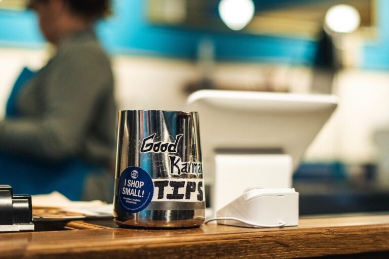 An innovative way of showing a tip jar?